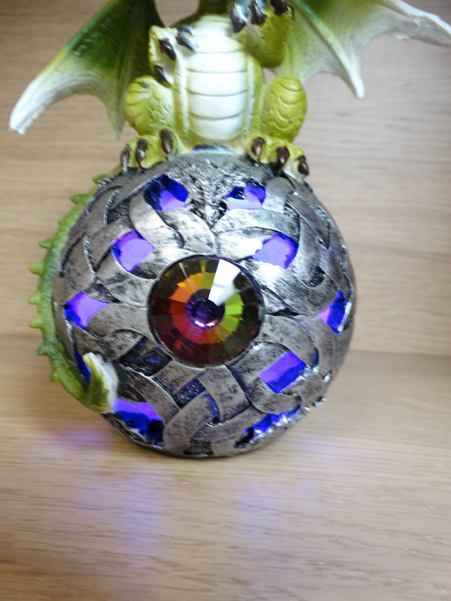 Green Dragon on Dragon Light Ball - C