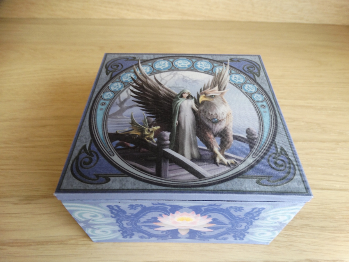 Realm of Tranquility Mirror Box