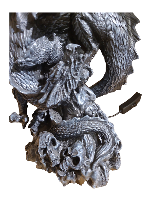 Black Dragon On Skulls - Light - 17*41cm